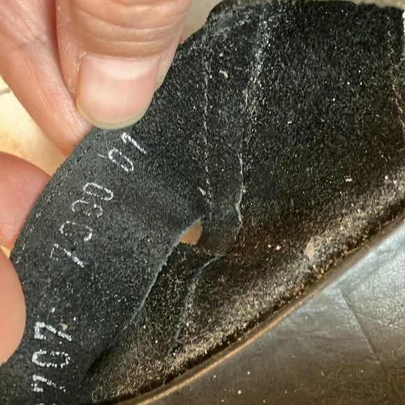 Arche Black Leather suede sandals with 1 3/4” heels and buckle adjustment. 6.5 - Picture 6 of 9